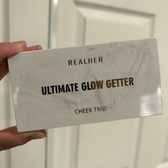 Realher Ultimate Glow Getter cheek trio - Picture 2 of 5